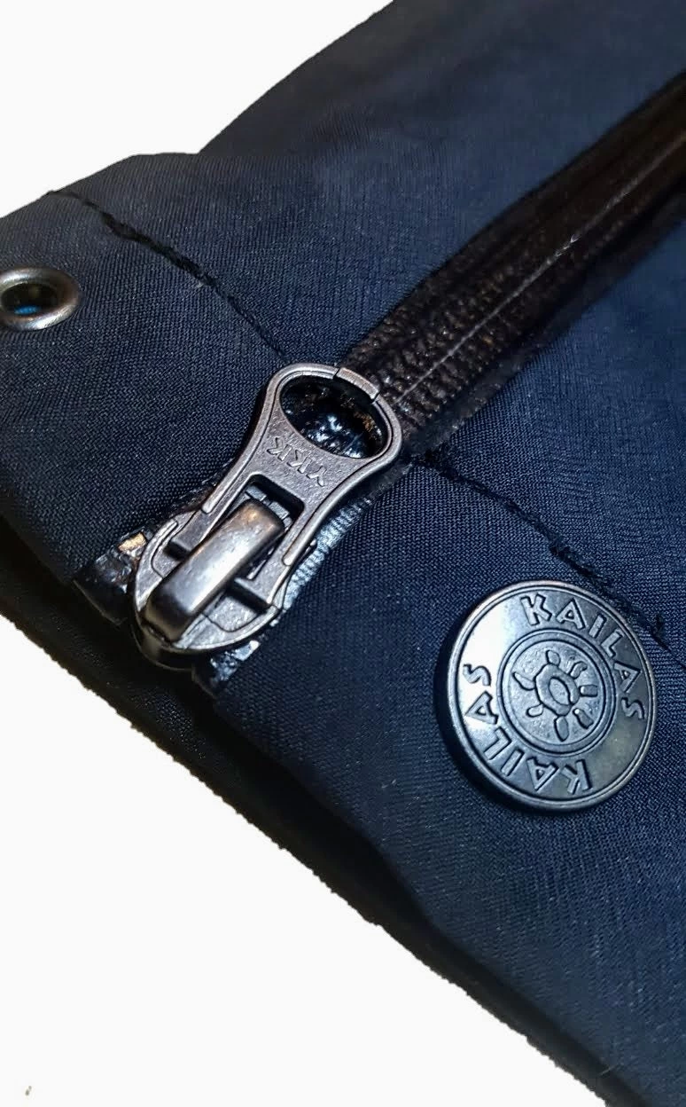 Men's Siamese GTX 3L Hardshell Bib Pants 4 Men's Siamese GTX 3L Hardshell Bib Pants - Image 4